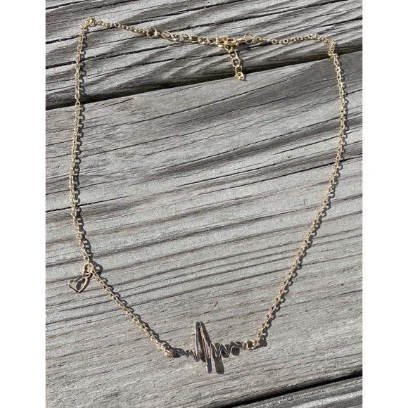 Heart beat Necklace with small heart charm - Picture 2 of 4